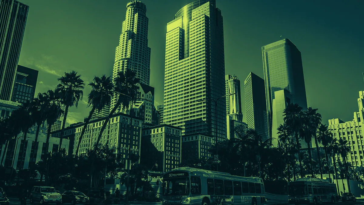 Edificios de oficinas en un distrito de negocios