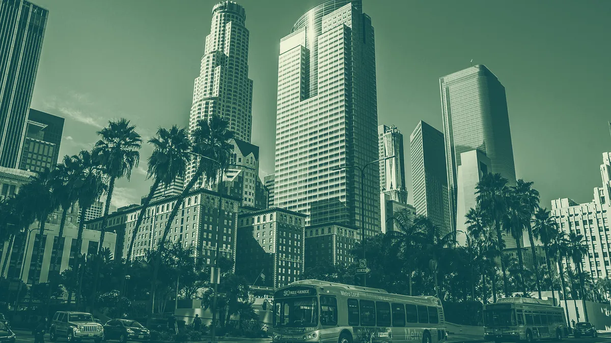 Edificios de oficinas en un distrito de negocios